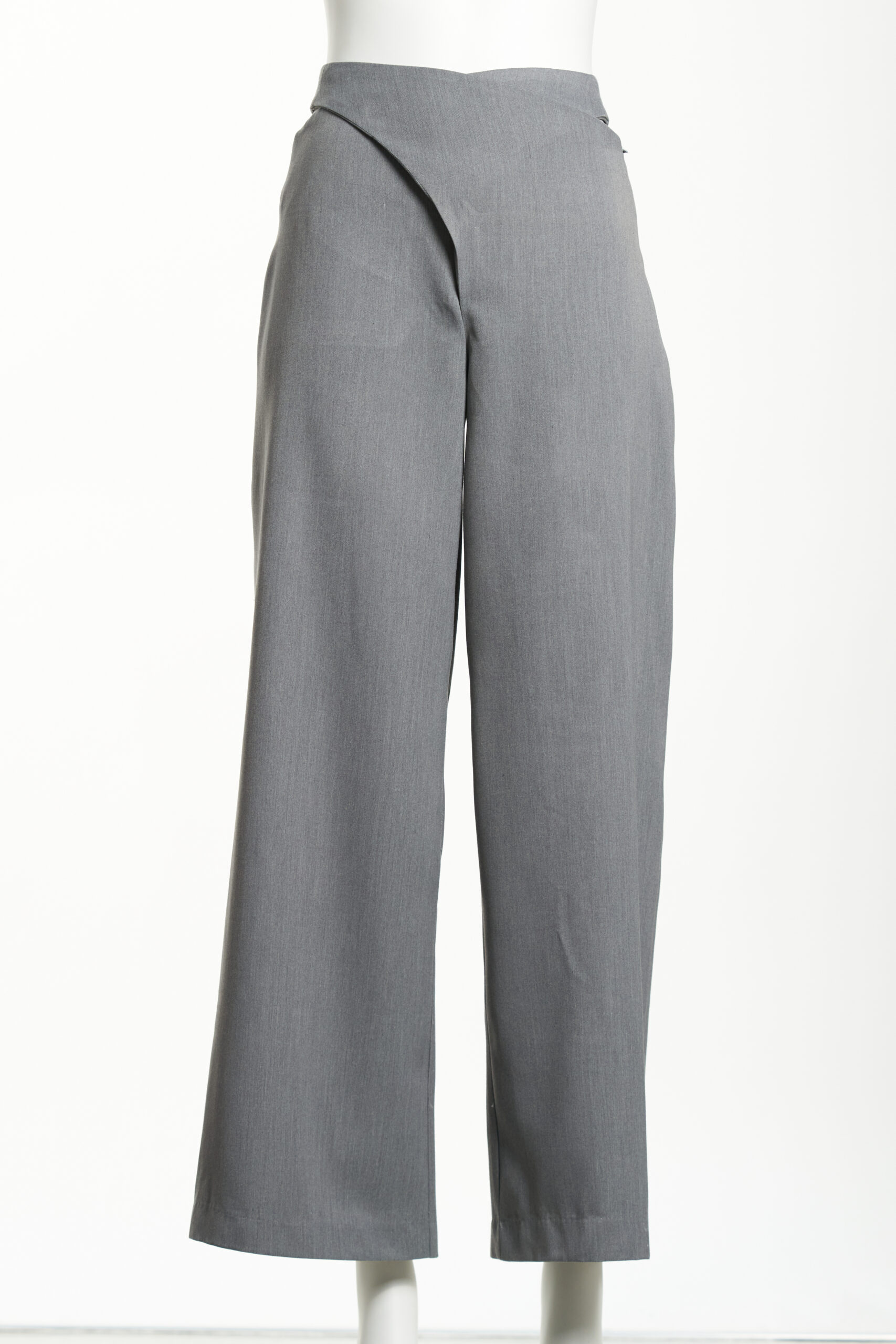 Center Front extension cross over pant